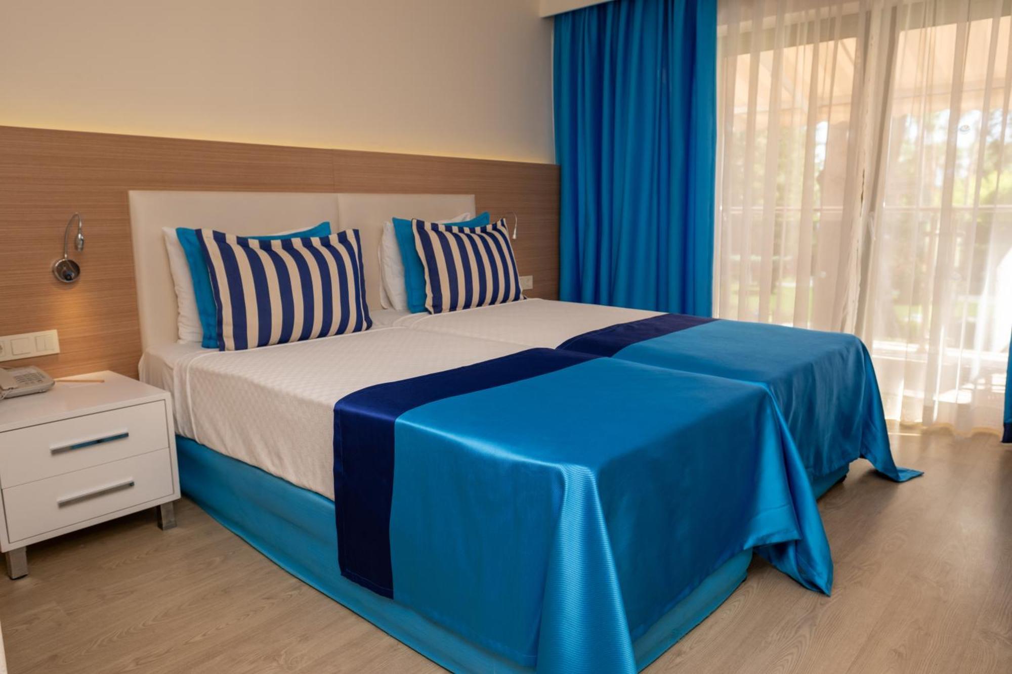 Aqi Pegasos World Hotell Side Eksteriør bilde